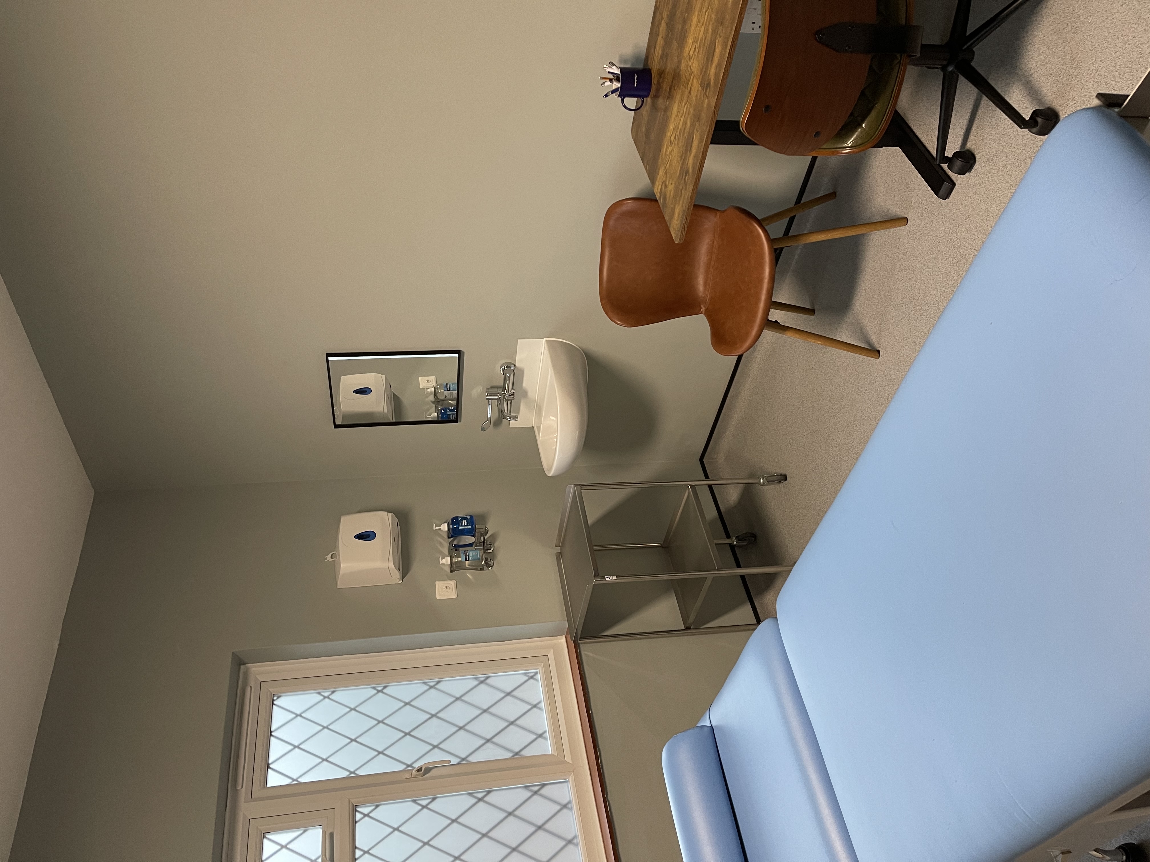 Doctor-led medical and aesthetics services in a private setting close to Coulsdon